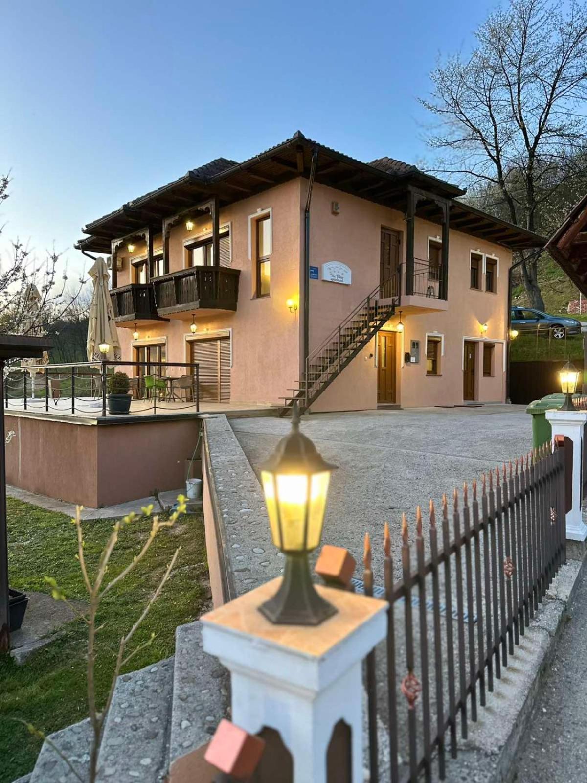 The View Apartment Високо Экстерьер фото